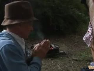 Homeless oldmen fucks teeny σε τρίο