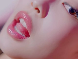 Put it all in Jennie's Mouth Right Fuc...