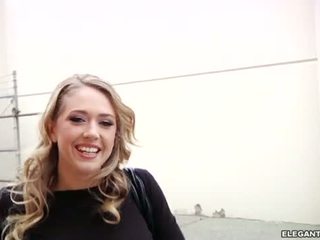 Kagney linn karter interviews a skupina předehra