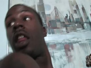 Blonde does anal avec hung blacks