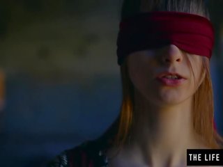 Straight girl is blindfolded by lesbian before she orgasms Porn Videos