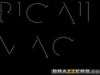 Brazzers - 医生 adventures - 骑 它 出 现场 starring abigail mac 和 preston parker