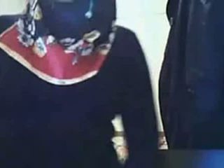 Video- - hijab tyttö näyttää perse päällä verkkokameran