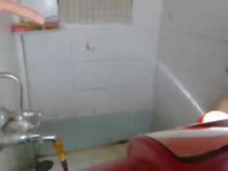 Indiyano Mainit aunty webcam teasing sa banyo: Libre pornograpya b0