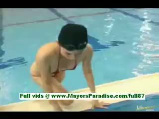 Rio shinano amateure asiatisk kvinne i den basseng swiming