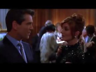 Znani rene russo seks scene-thomas crown afera 1999